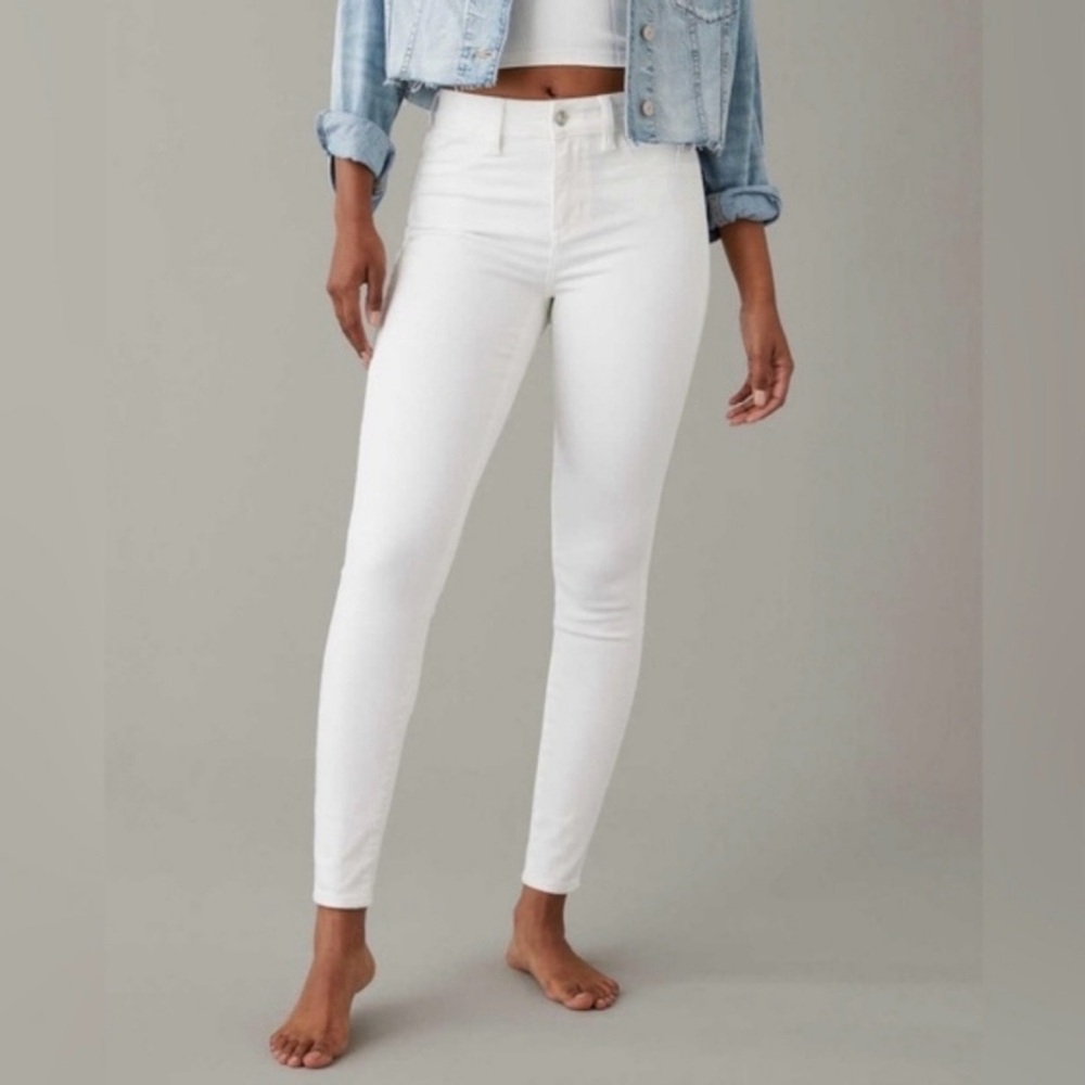 EUC American Eagle Outfitters High Rise White Jeggings Size 4 Xtra Short